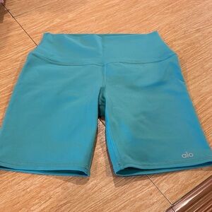 ALO Yoga Women's Aqua High Waist Biker Shorts